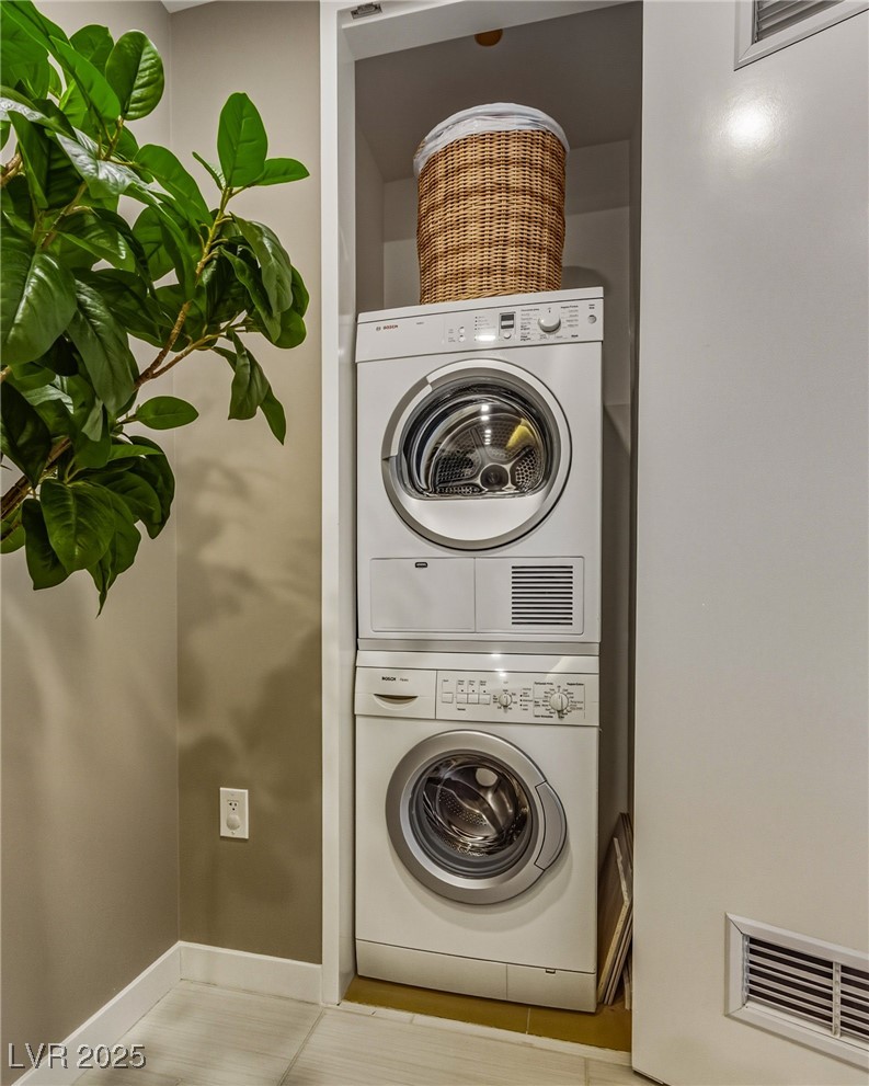 3722 Las Vegas Boulevard 706