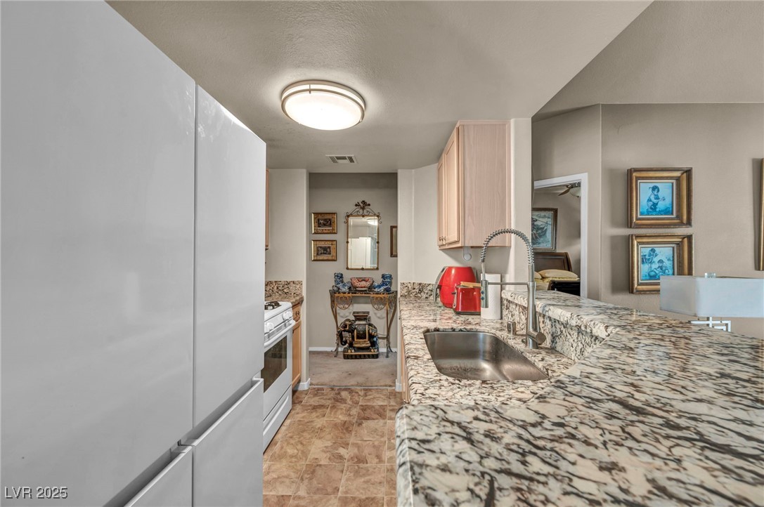 2975 Bluegrass Lane 1421