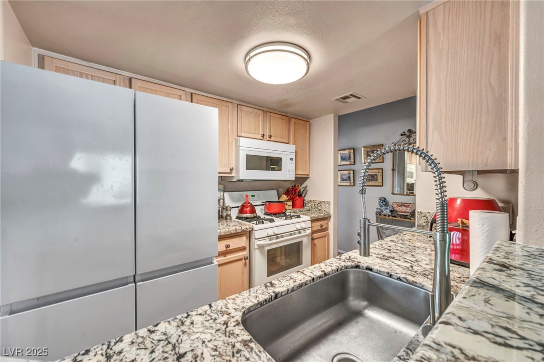 2975 Bluegrass Lane 1421