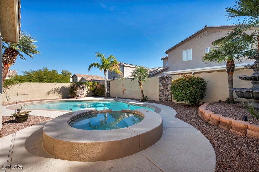 2569 Wiltshire Avenue