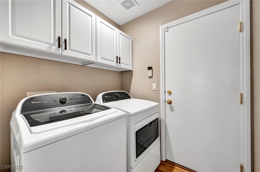 2569 Wiltshire Avenue