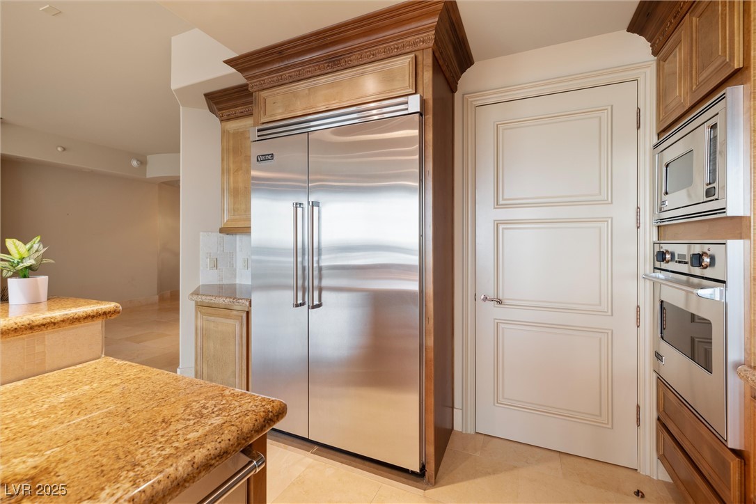 9103 Alta Drive 207