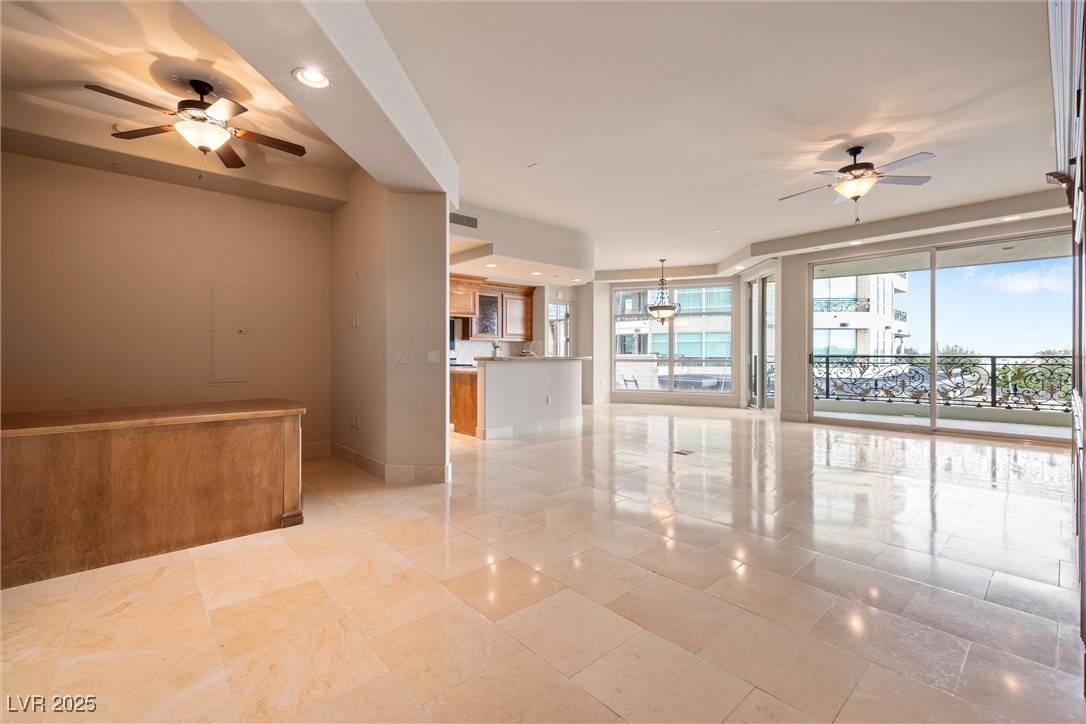 9103 Alta Drive 207