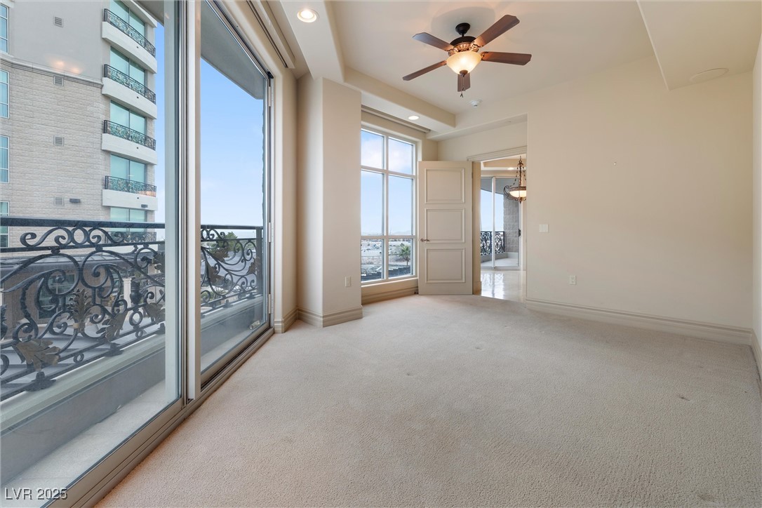 9103 Alta Drive 207