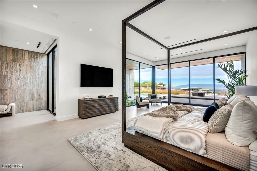 6 Rock Mount Court