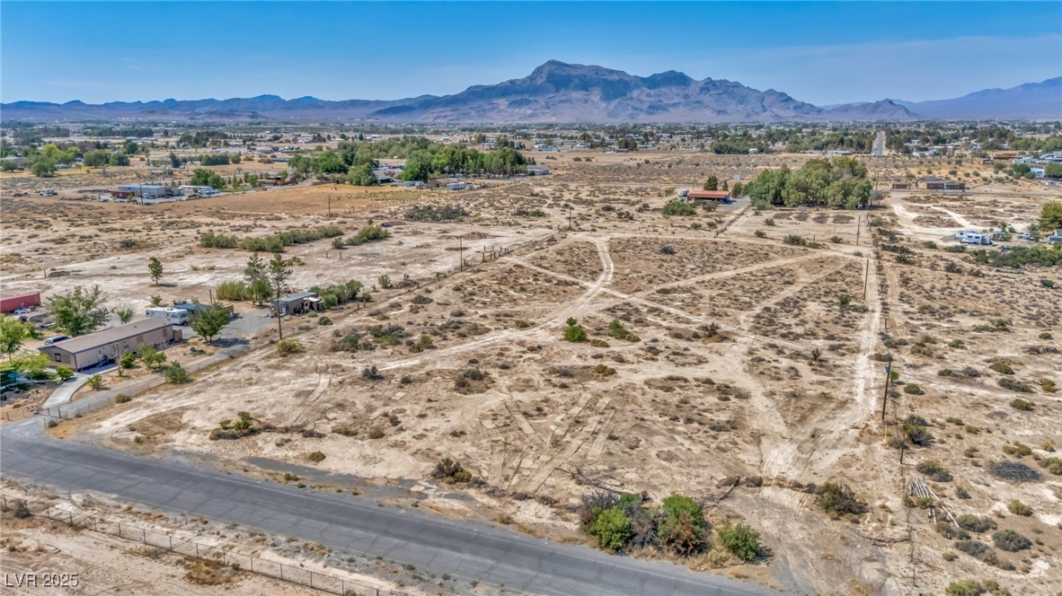 2090 Shady Lane