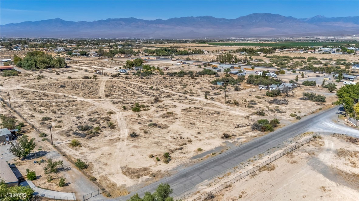 2090 Shady Lane