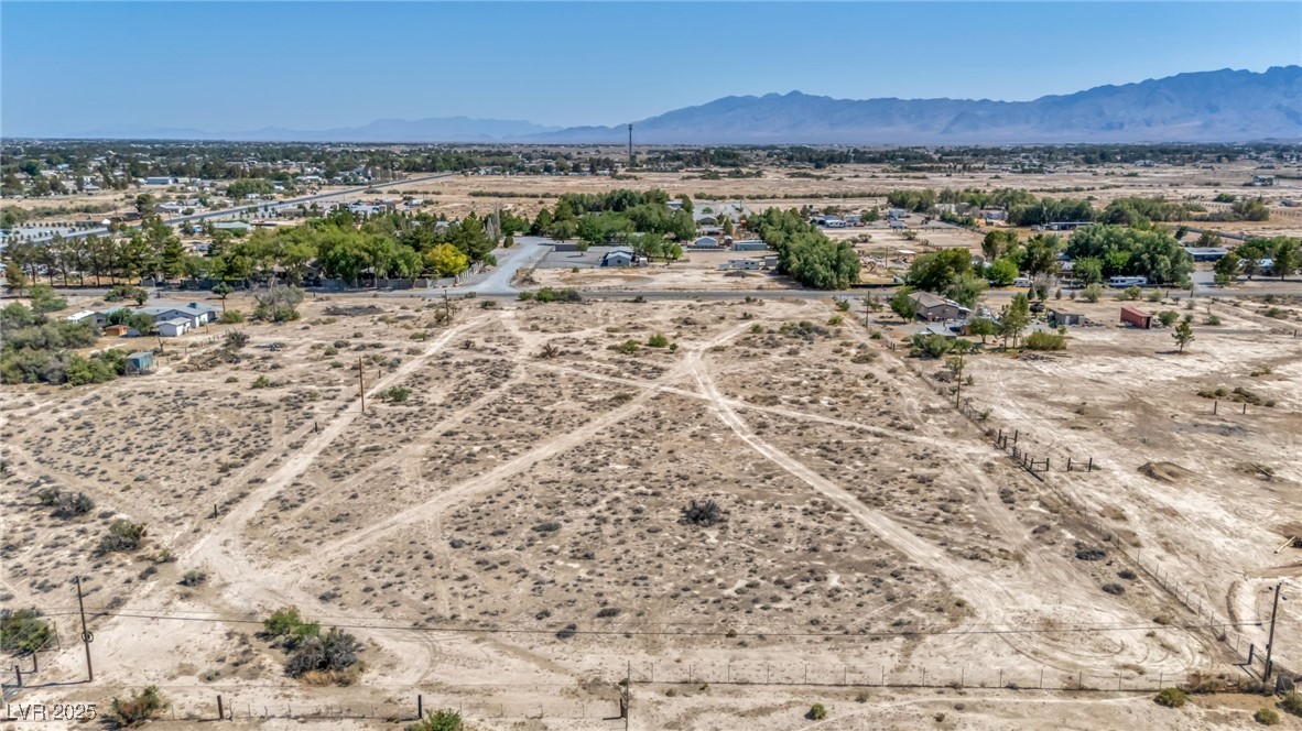 2090 Shady Lane