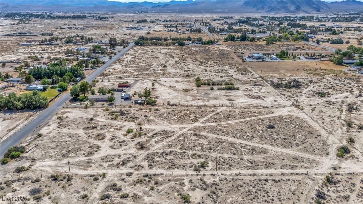 2090 Shady Lane