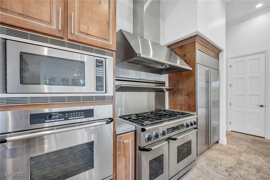 9317 Canyon Classic Drive