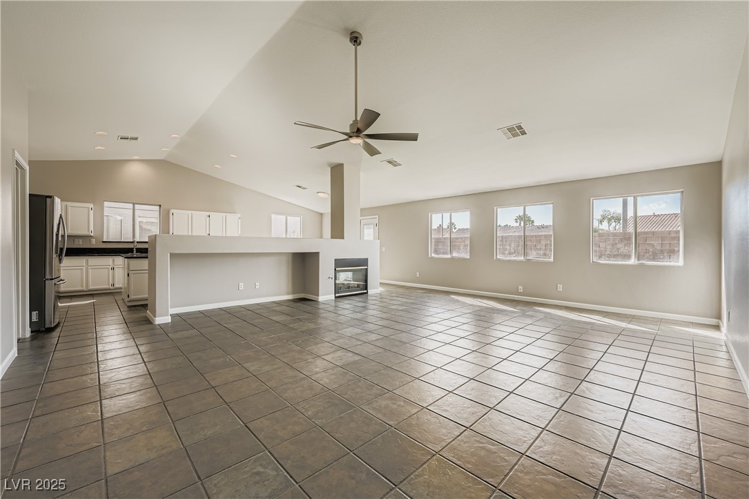 9513 Kelly Creek Avenue