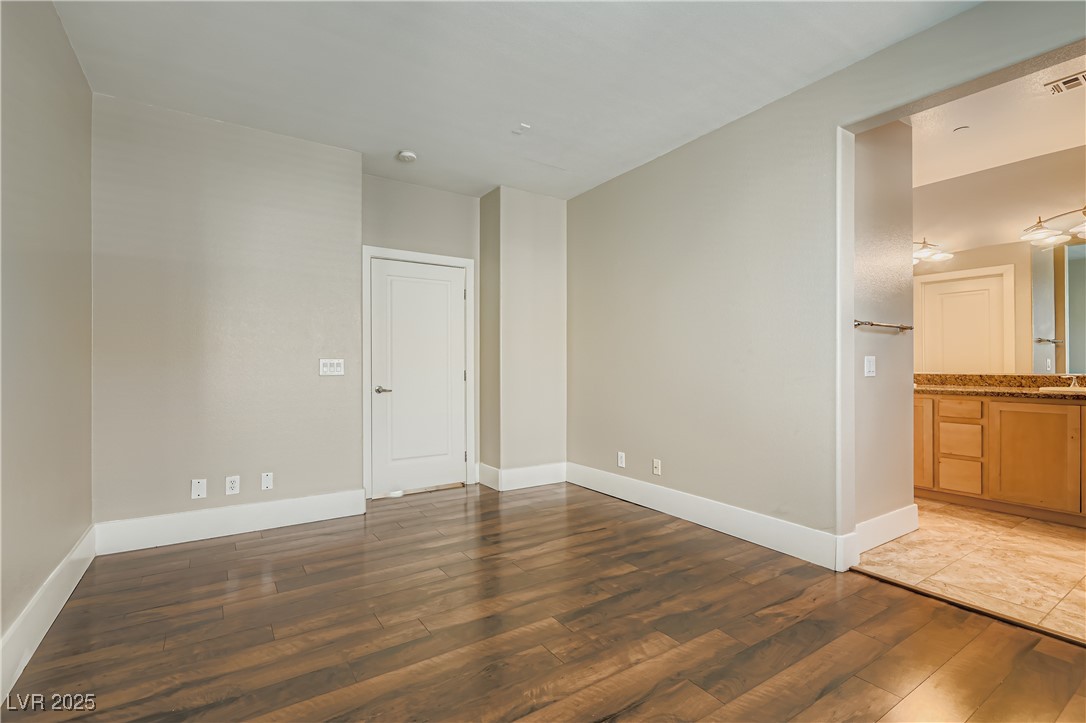 9050 West Tropicana Avenue 1138