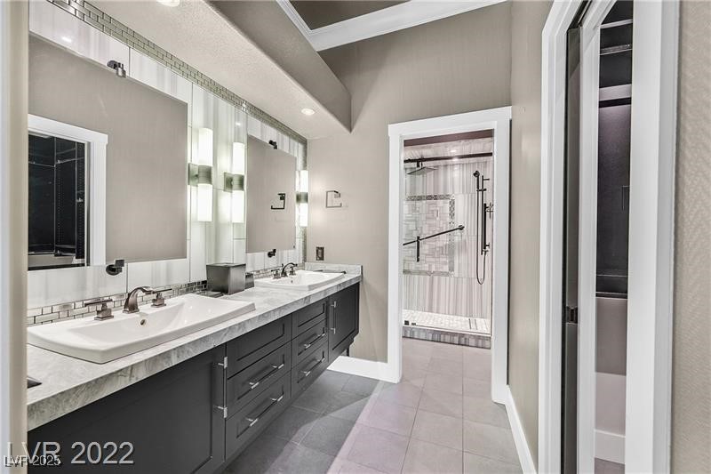 5955 Sunlight Garden Way