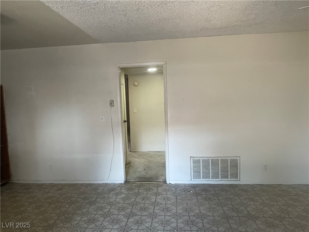 2482 Paradise Village Way