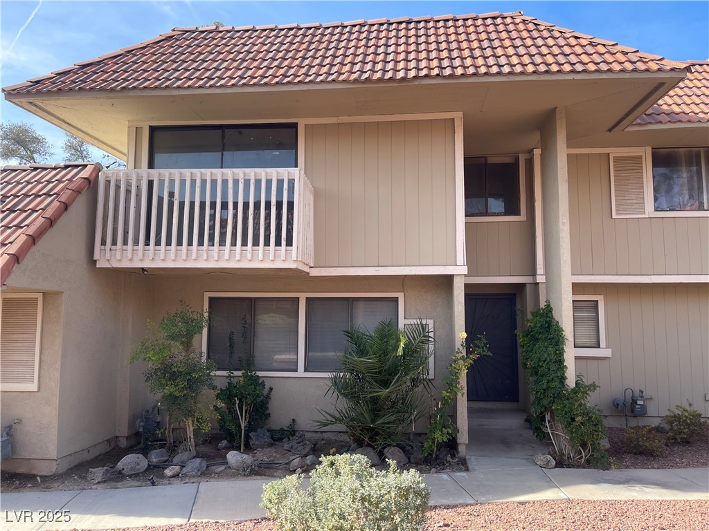 2482 Paradise Village Way