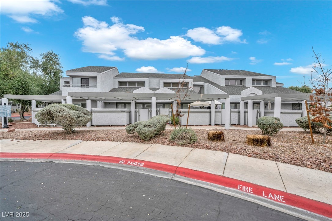 5670 Vineyard Lane