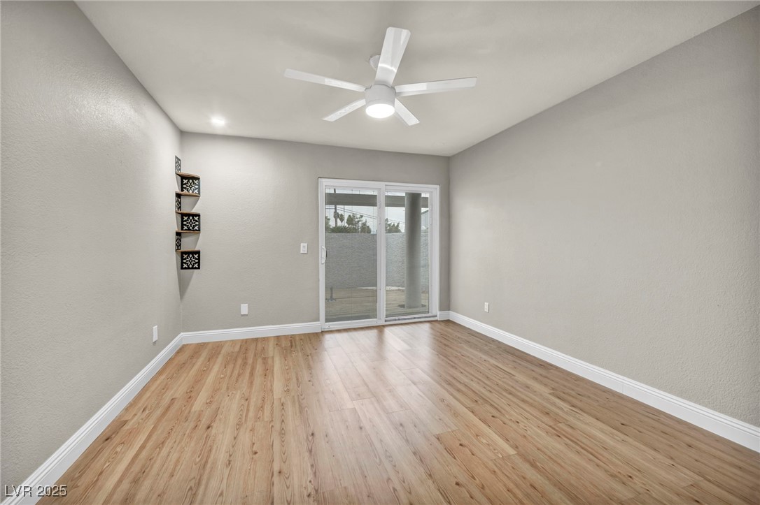 5670 Vineyard Lane