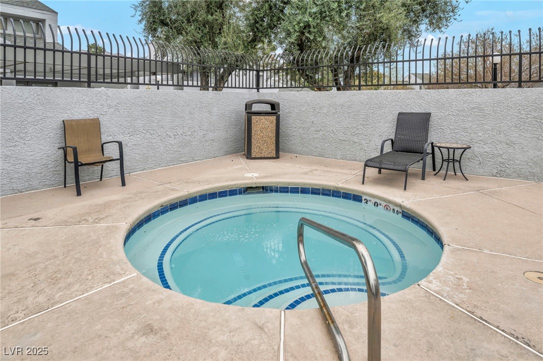5670 Vineyard Lane