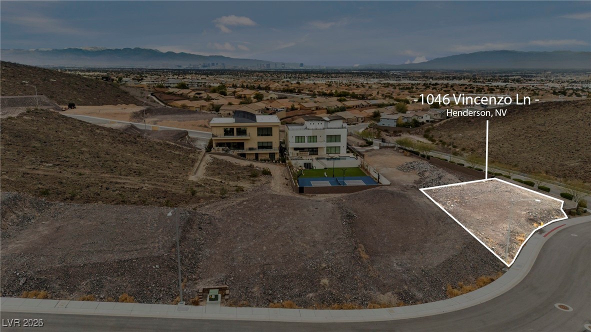 1046 Vincenzo Lane
