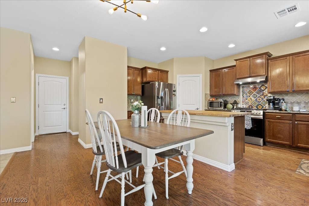 6049 Paddleboat Street