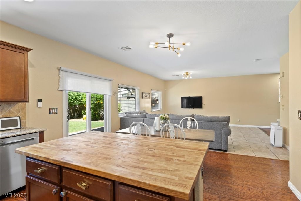 6049 Paddleboat Street