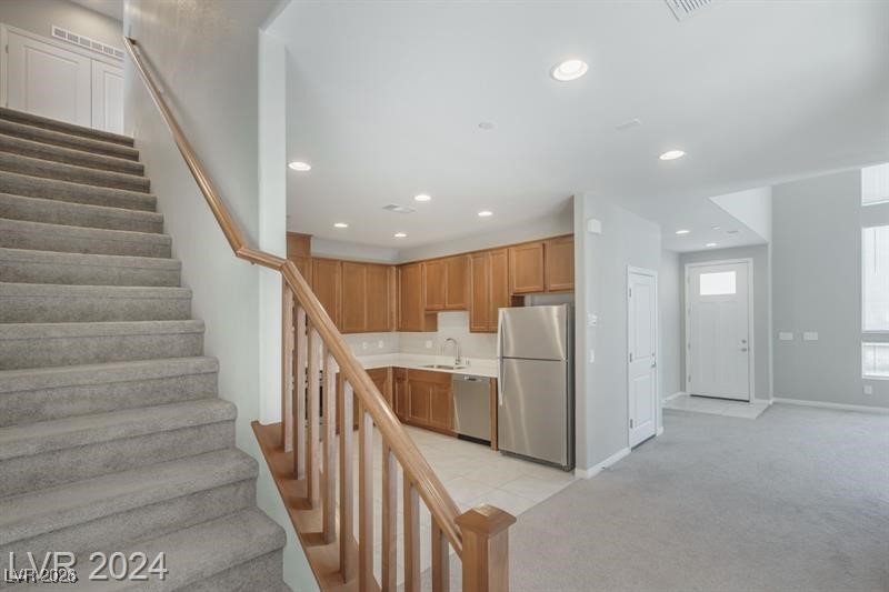 667 Solar Citrine Street