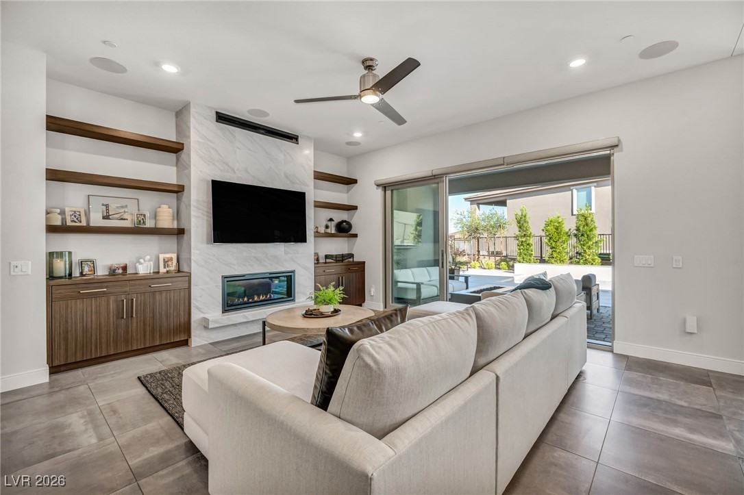 218 Springbough Lane