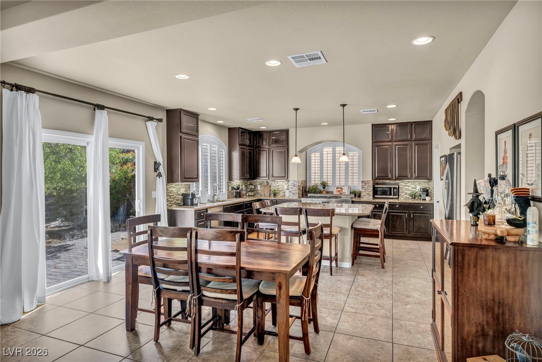 9670 Twin Rivers Court