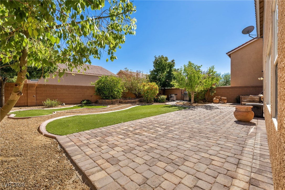 9670 Twin Rivers Court