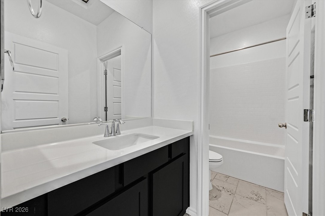 4368 Bayley Skye Avenue