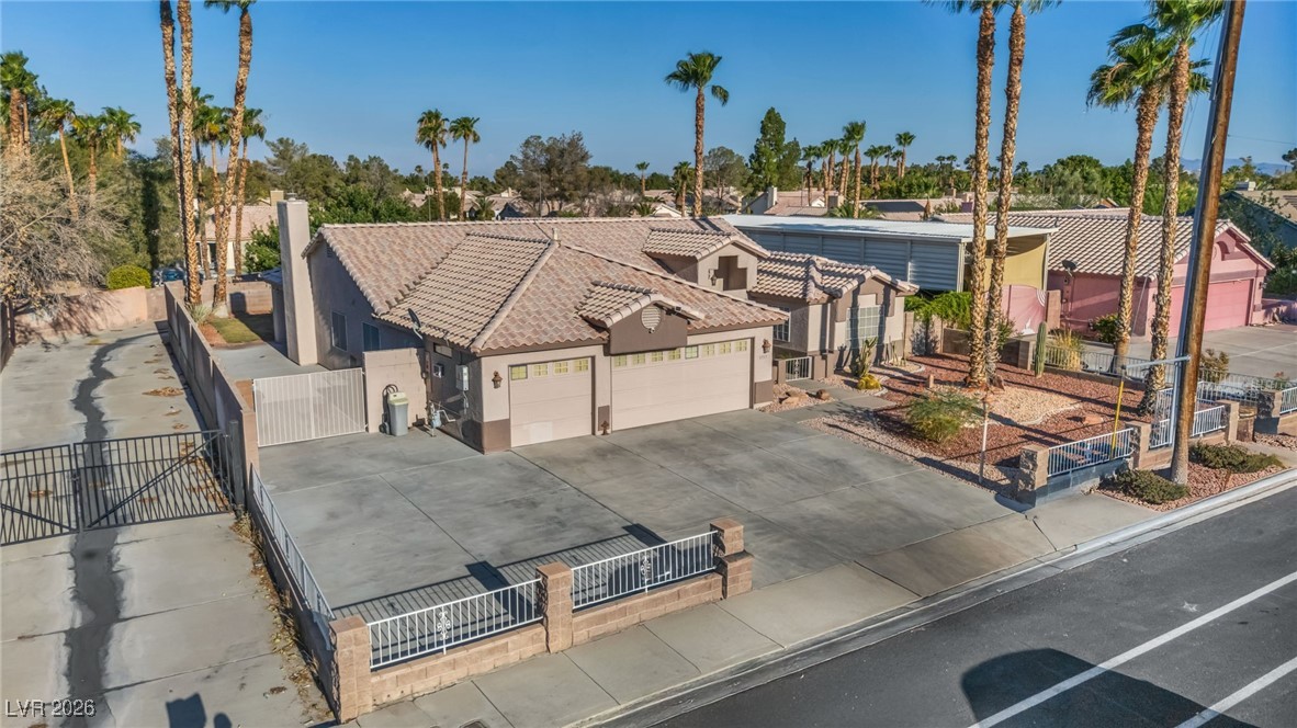 3757 North Torrey Pines Drive