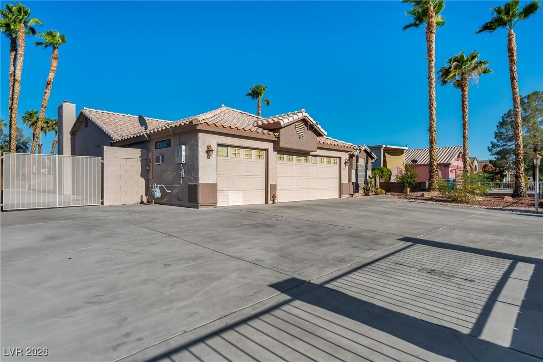 3757 North Torrey Pines Drive