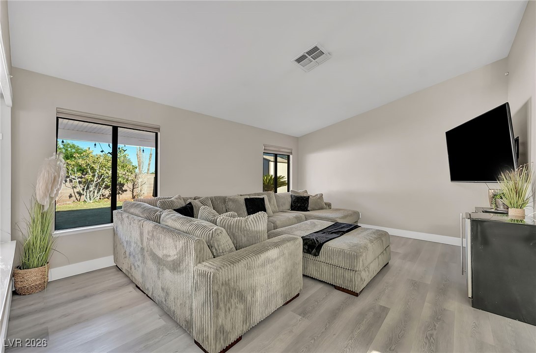 3757 North Torrey Pines Drive