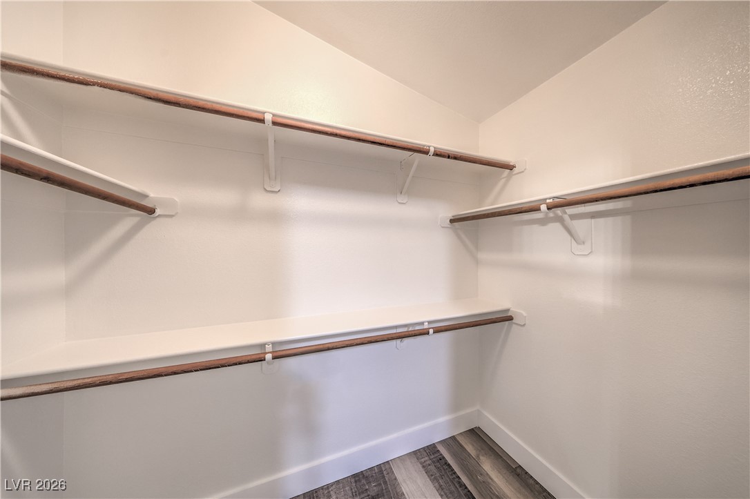 8233 West Rochelle Avenue