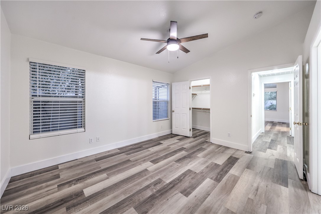 8233 West Rochelle Avenue