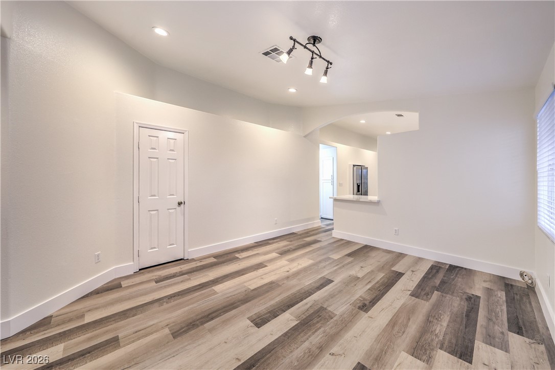 8233 West Rochelle Avenue