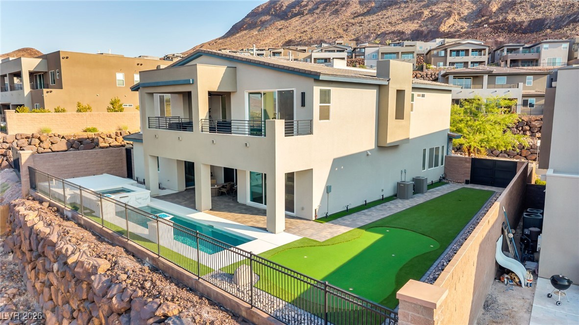 218 Shaded Canyon Drive