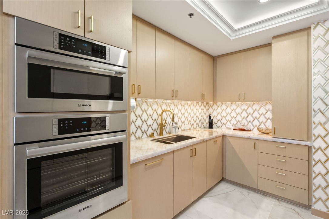 2700 Las Vegas Boulevard 3705