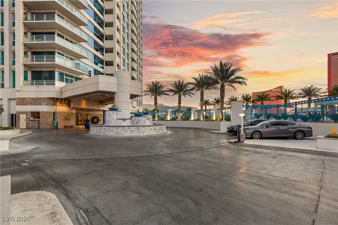 2700 Las Vegas Boulevard 3705