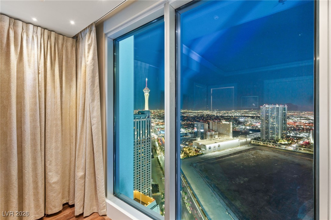 2700 Las Vegas Boulevard 3705