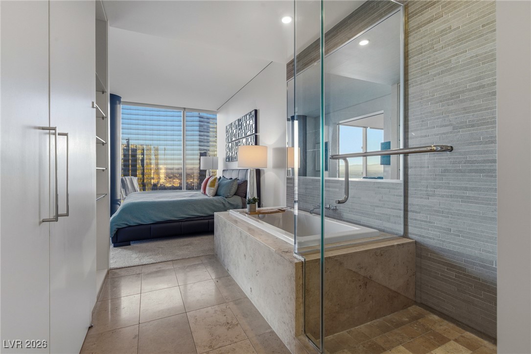 3726 Las Vegas Boulevard 2903