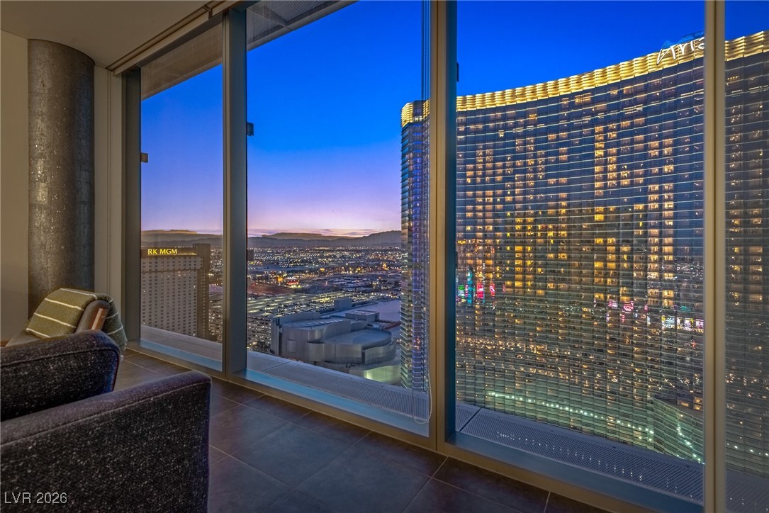 3726 Las Vegas Boulevard 2903