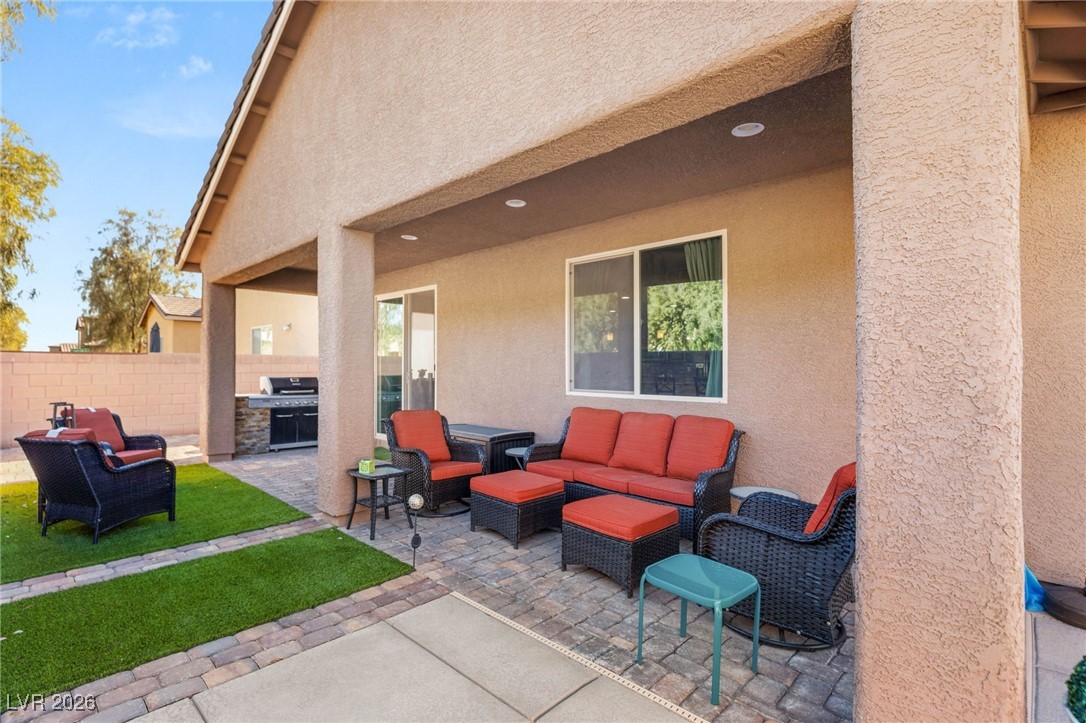 5776 Silver Cascade Avenue