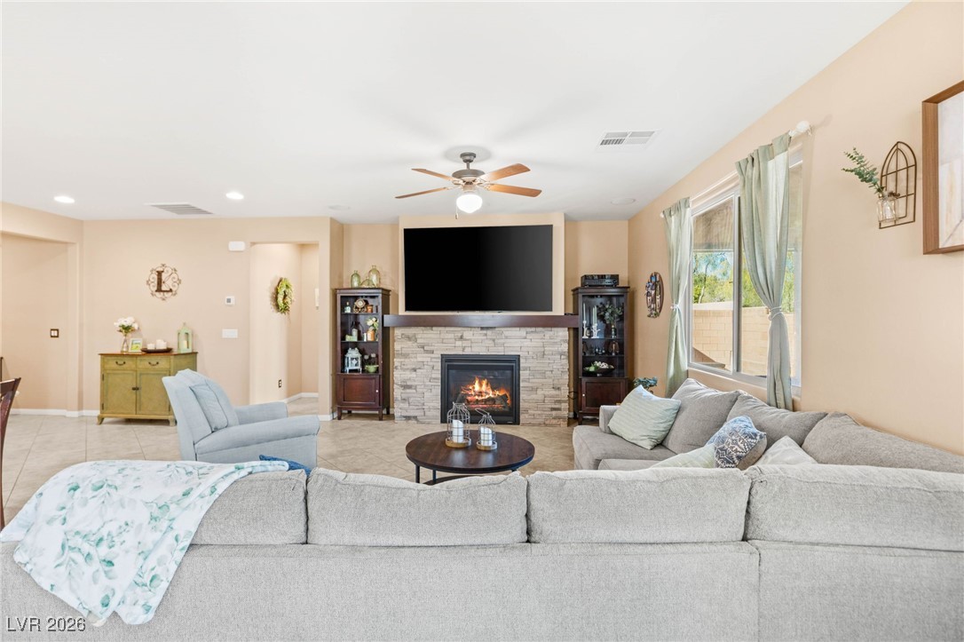 5776 Silver Cascade Avenue