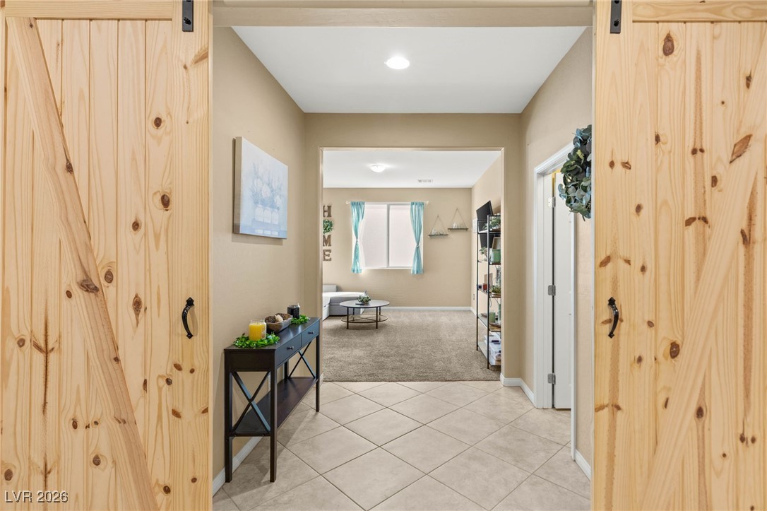 5776 Silver Cascade Avenue