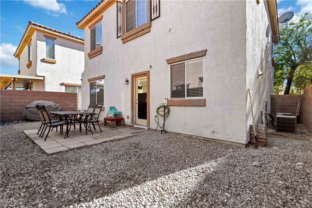 8908 Cambridge Glen Court