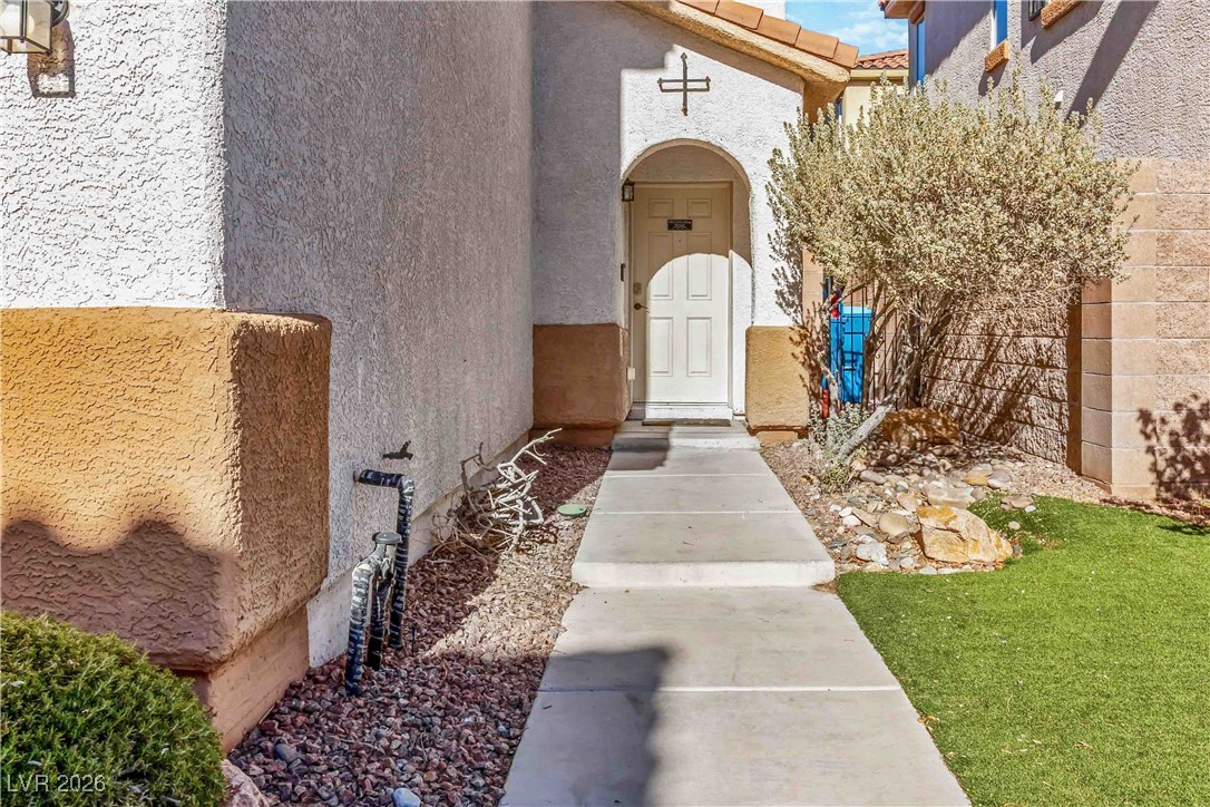 8908 Cambridge Glen Court