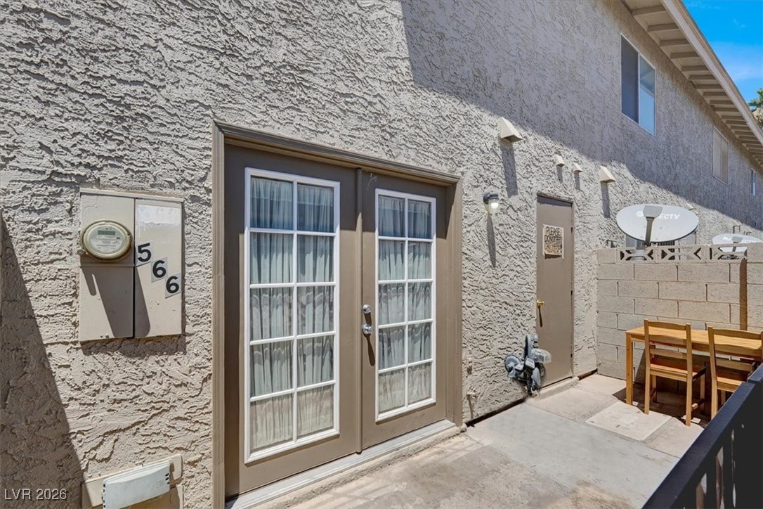 566 Sellers Place