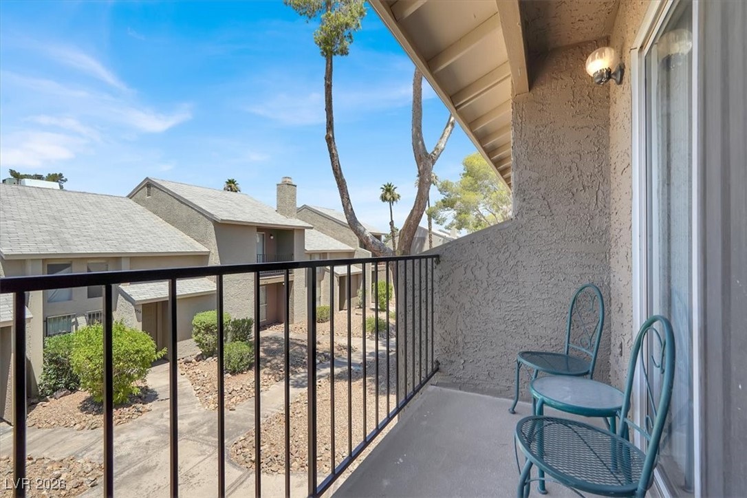 566 Sellers Place