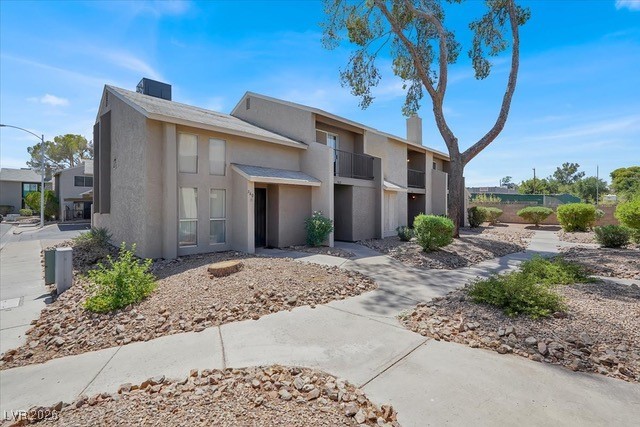 566 Sellers Place